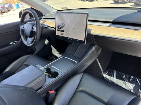 Used 2021 Tesla Model Y Long Range AWD/4WD image 10