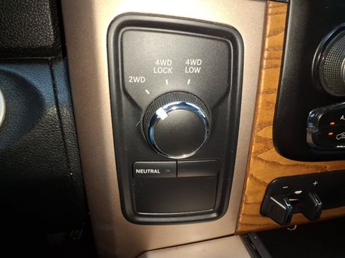 Used 2016 RAM 2500 Longhorn w/ Convenience Group AWD/4WD image 25