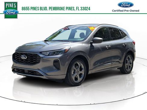 Used 2023 Ford Escape ST-Line w/ Tech Pack #1 FWD image 1