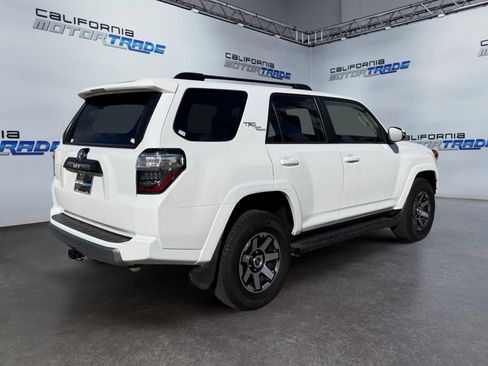 Used 2024 Toyota 4Runner TRD Off-Road Premium AWD/4WD image 3