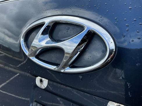 Used 2017 Hyundai Santa Fe Sport w/ Cargo Package image 27