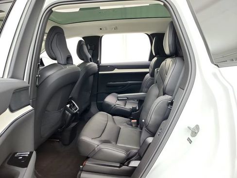 New 2026 Volvo EX90 Ultra AWD/4WD image 21