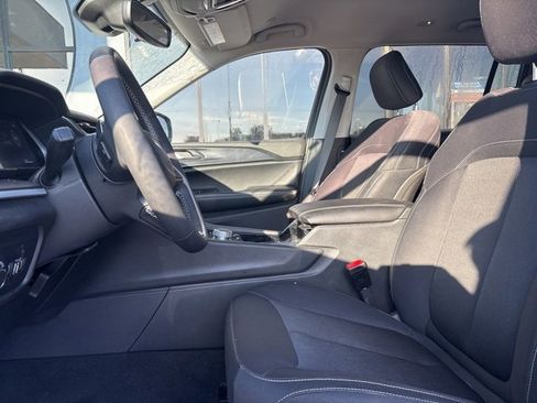 Used 2023 Jeep Grand Cherokee L Laredo w/ Luxury Tech Group I image 5