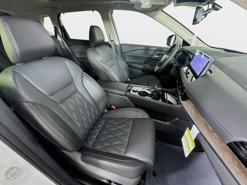 New 2026 Nissan Rogue Platinum w/ Platinum Premium Package image 29