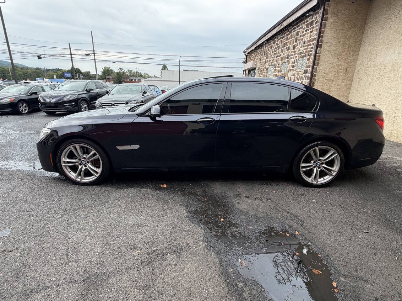 Used 2014 BMW 750Li RWD image 4