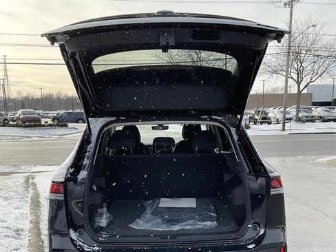 New 2026 Volkswagen Tiguan S image 5