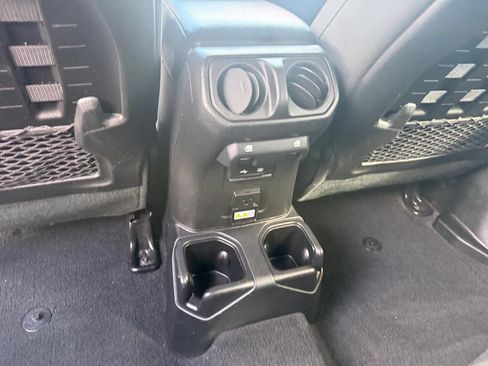 Used 2020 Jeep Wrangler Unlimited Rubicon AWD/4WD image 29