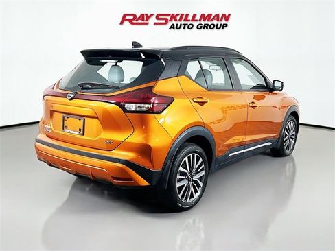 Used 2024 Nissan Kicks SR w/ SR Premium Package image 7