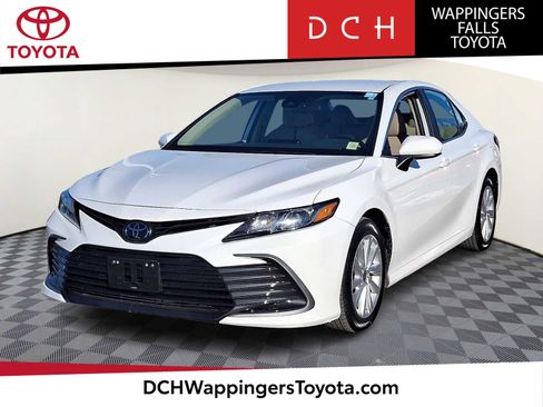 Certified 2023 Toyota Camry LE image 1