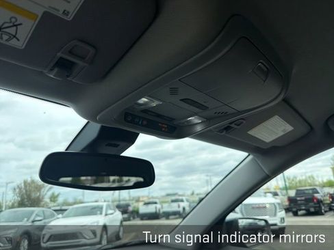 Used 2024 GMC Terrain SLT w/ Elevation Edition image 34