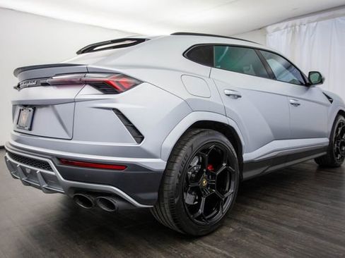 Used 2022 Lamborghini Urus image 30