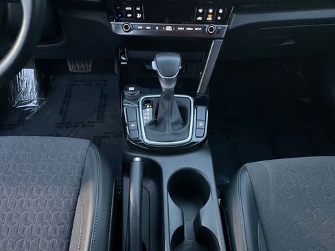 Used 2025 Kia Seltos S image 40