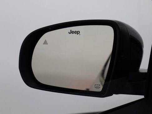 New 2026 Jeep Compass Latitude image 42