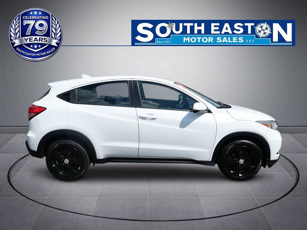 Used 2018 Honda HR-V LX image 8