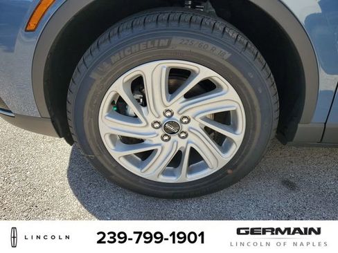 New 2026 Lincoln Corsair Premiere image 12