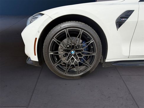 Used 2022 BMW M4 Coupe w/ M Driver's Package image 9