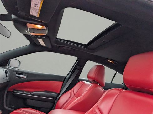 Used 2021 Dodge Charger SXT w/ Leather Interior Group image 18