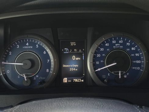 Used 2019 Toyota Sienna LE FWD image 29