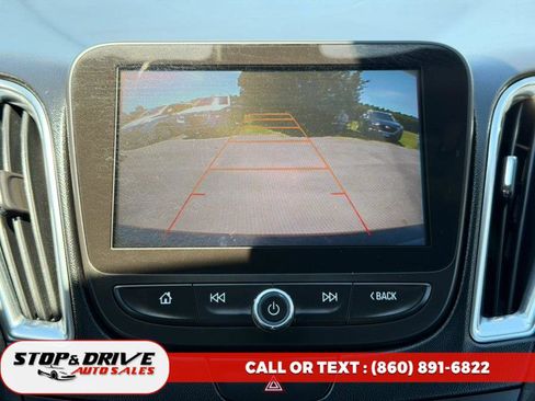 Used 2016 Chevrolet Malibu LT FWD image 12