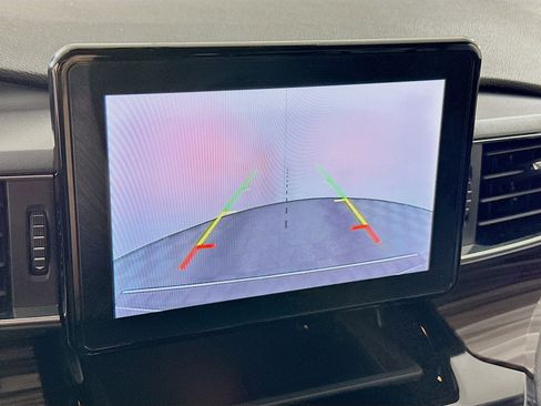 Used 2024 Ford Explorer Limited image 22