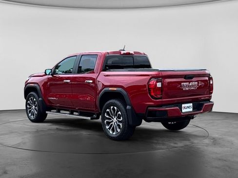 Used 2025 GMC Canyon Denali AWD/4WD image 8