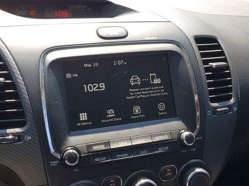 Used 2017 Kia Forte S FWD image 25