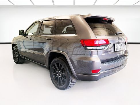 Used 2021 Jeep Grand Cherokee Laredo X RWD image 6