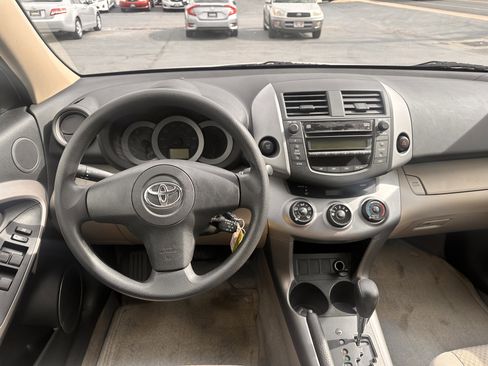 Used 2006 Toyota RAV4 2WD image 7
