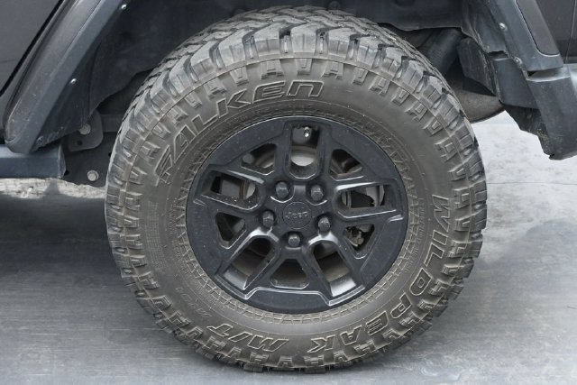 Used 2021 Jeep Wrangler Unlimited Rubicon AWD/4WD image 37