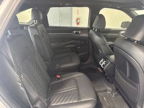 Used 2025 Kia Sorento SX Prestige AWD/4WD image 24