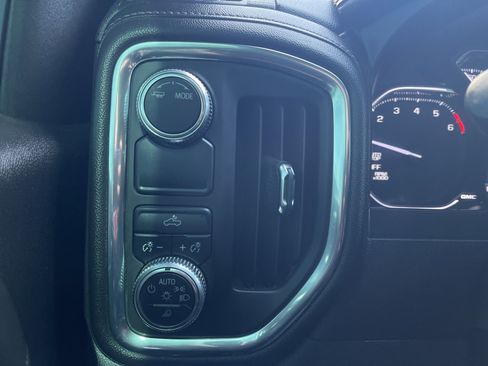 Used 2020 GMC Sierra 1500 SLE w/ SLE Value Package image 20