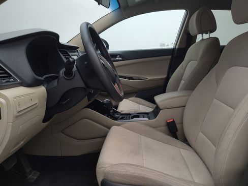 Used 2018 Hyundai Tucson SE image 17