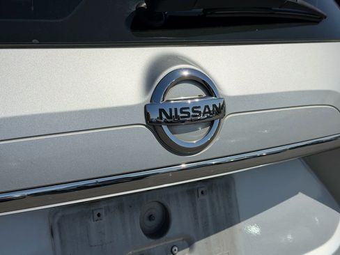 Used 2019 Nissan Rogue S image 13