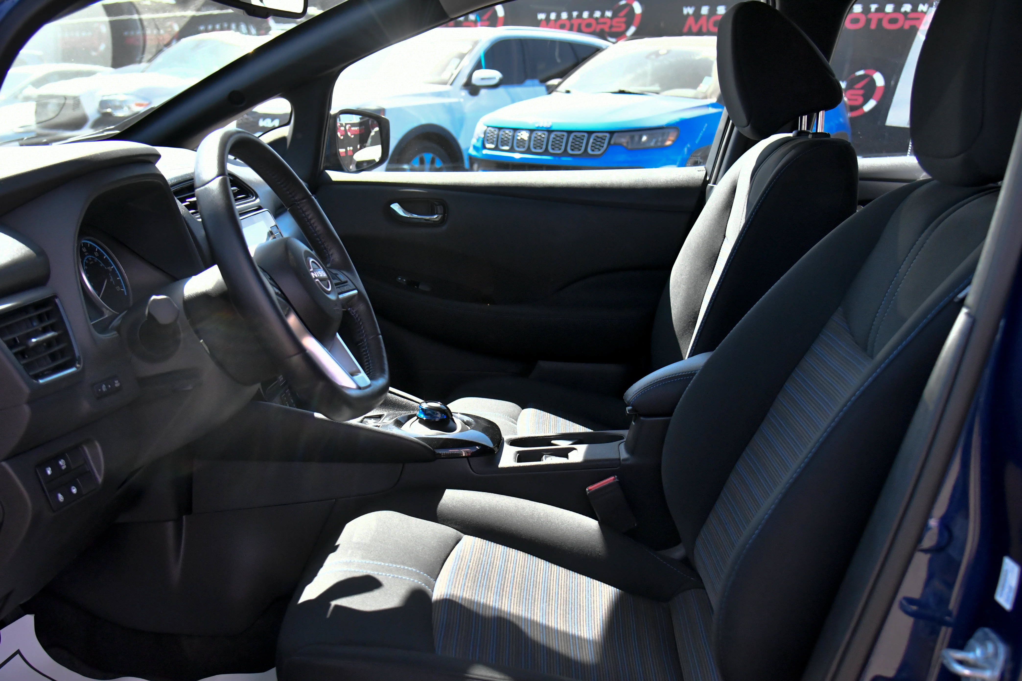 Used 2025 Nissan Leaf SV Plus FWD image 17