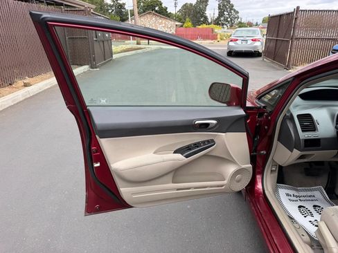 Used 2010 Honda Civic LX image 9