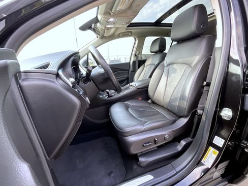 Used 2020 Buick Envision Essence w/ Experience Buick Package AWD/4WD image 11