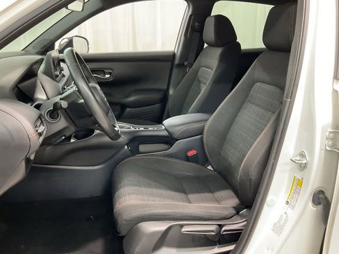 Used 2023 Honda HR-V Sport image 21