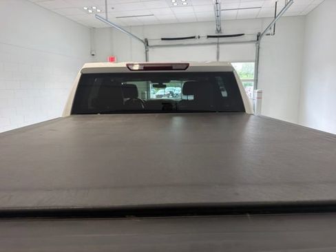 Used 2021 Chevrolet Silverado 1500 LT Trail Boss w/ Bed Protection Package AWD/4WD image 9