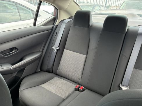 Used 2025 Nissan Sentra SV FWD image 33