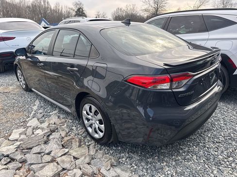 Used 2023 Toyota Corolla LE image 4