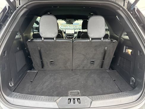 Used 2025 Ford Explorer ST-Line image 27