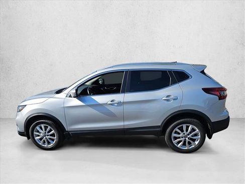 Used 2021 Nissan Rogue Sport SV image 8