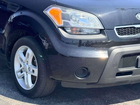 Used 2011 Kia Soul + FWD image 5