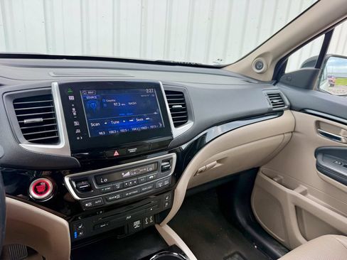 Used 2016 Honda Pilot Elite image 20