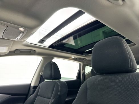 Used 2019 Nissan Murano SV w/ Premium Package image 3