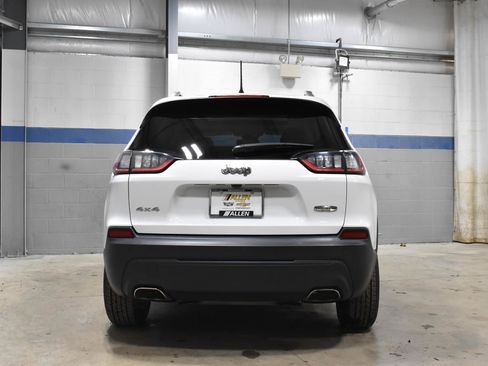 Used 2021 Jeep Cherokee Latitude Lux w/ Sun & Sound Group image 27