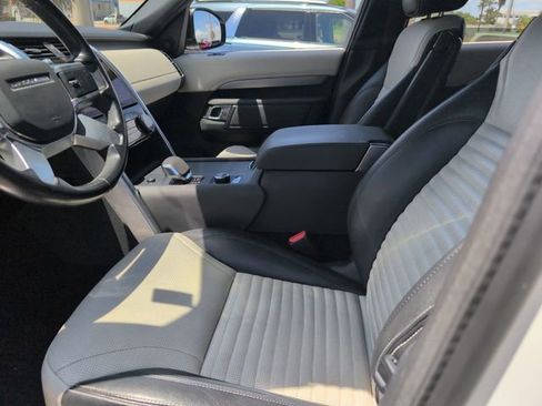 Used 2022 Land Rover Discovery S R-Dynamic AWD/4WD image 11