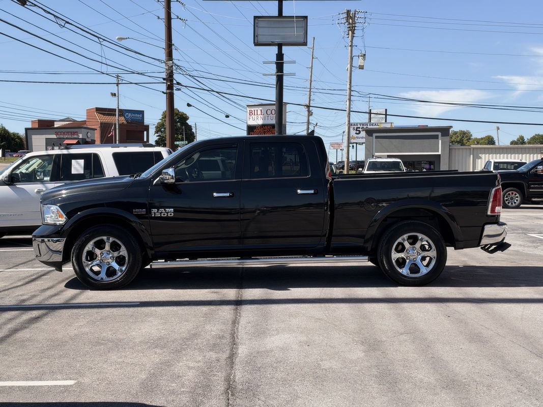 Used 2017 RAM 1500 Laramie w/ Convenience Group AWD/4WD image 3