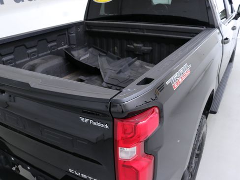 Used 2020 Chevrolet Silverado 1500 Custom Trail Boss w/ Custom Convenience Package image 8