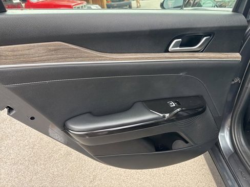 Used 2023 Kia K5 EX image 15